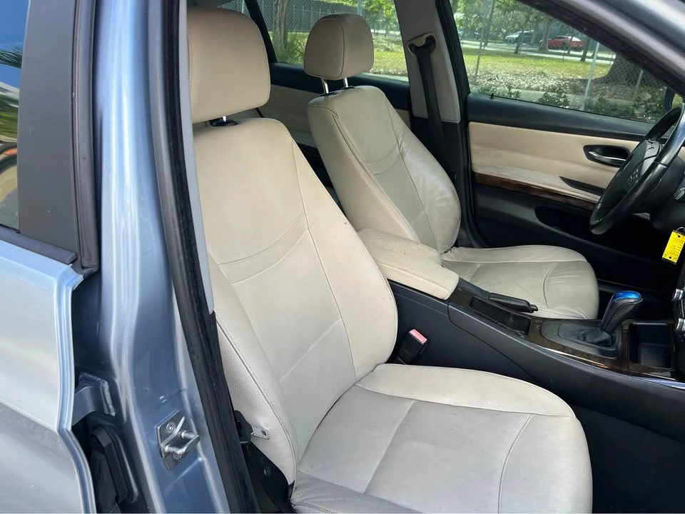 2011 BMW E90 3 Series Sedan - Image 15 of 20