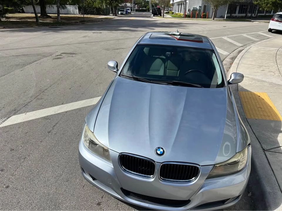 2011 BMW E90 3 Series Sedan - Image 14 of 20