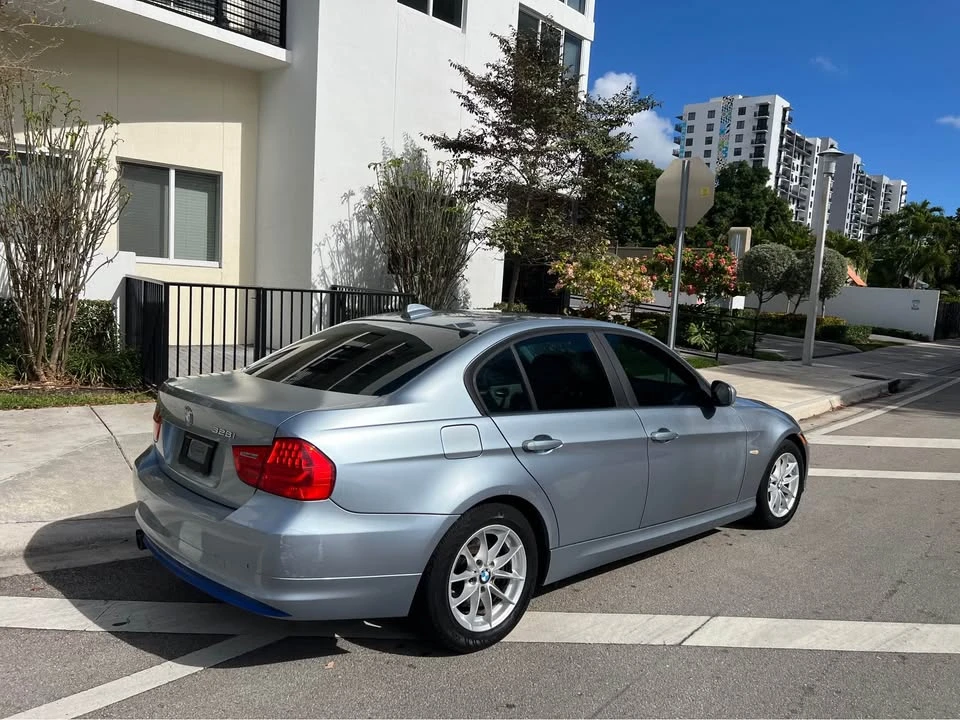 2011 BMW E90 3 Series Sedan - Image 6 of 20