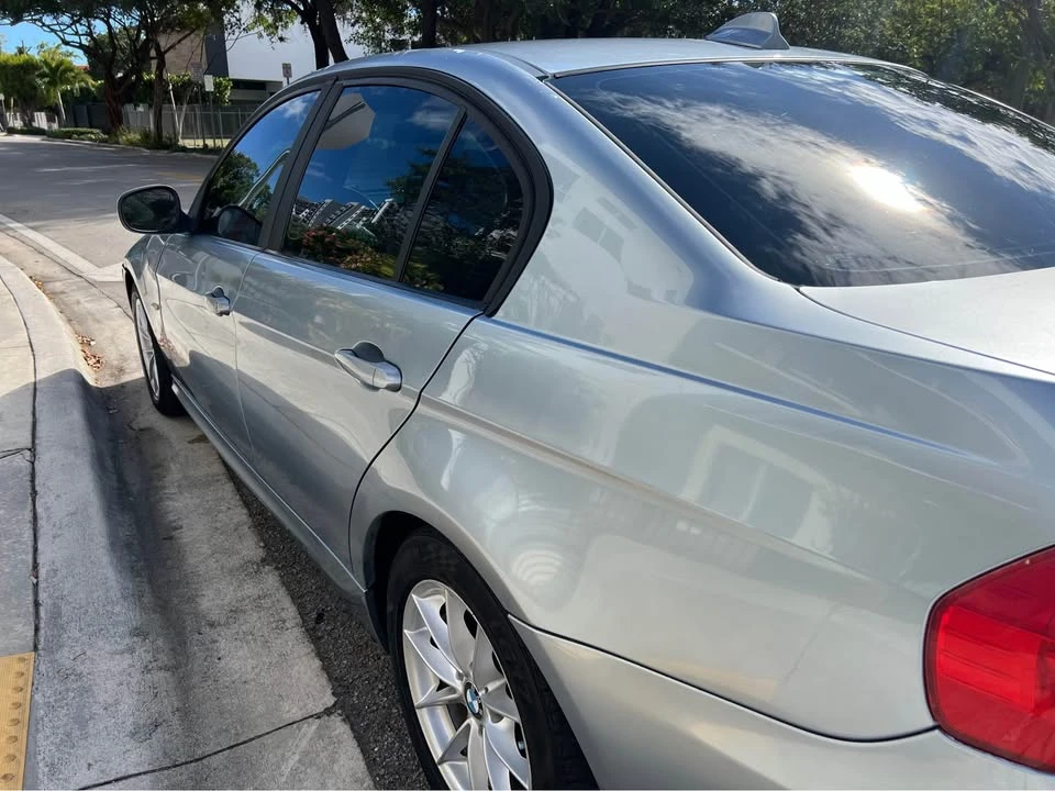 2011 BMW E90 3 Series Sedan - Image 12 of 20