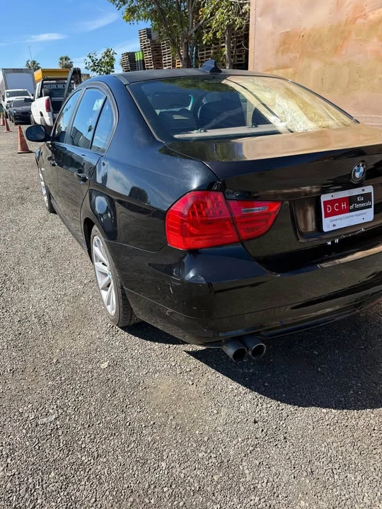 2011 BMW E90 3 Series Sedan - Image 10 of 18