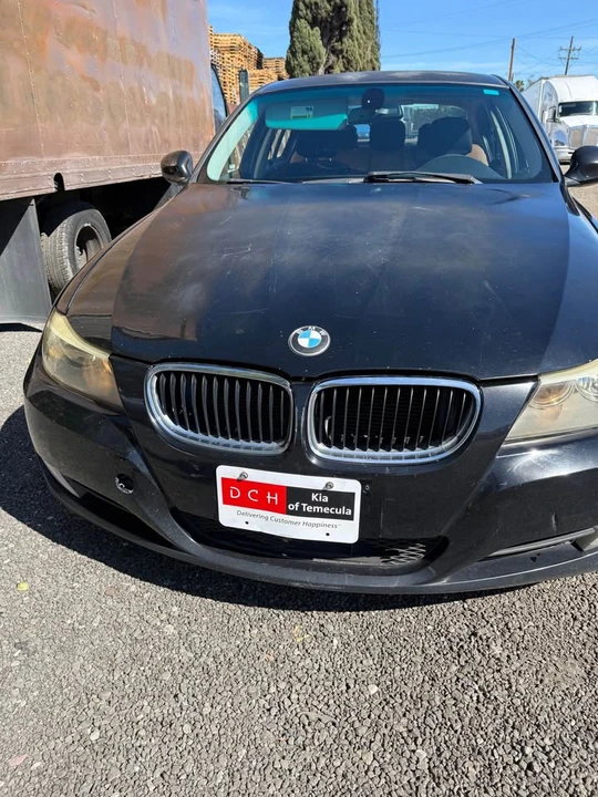 2011 BMW E90 3 Series Sedan - Image 7 of 18