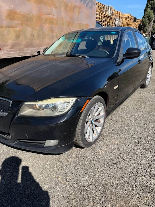 2011 BMW E90 3 Series Sedan - Image 8 of 18