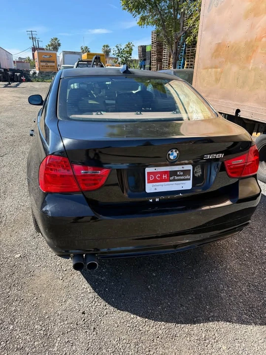 2011 BMW E90 3 Series Sedan - Image 11 of 18