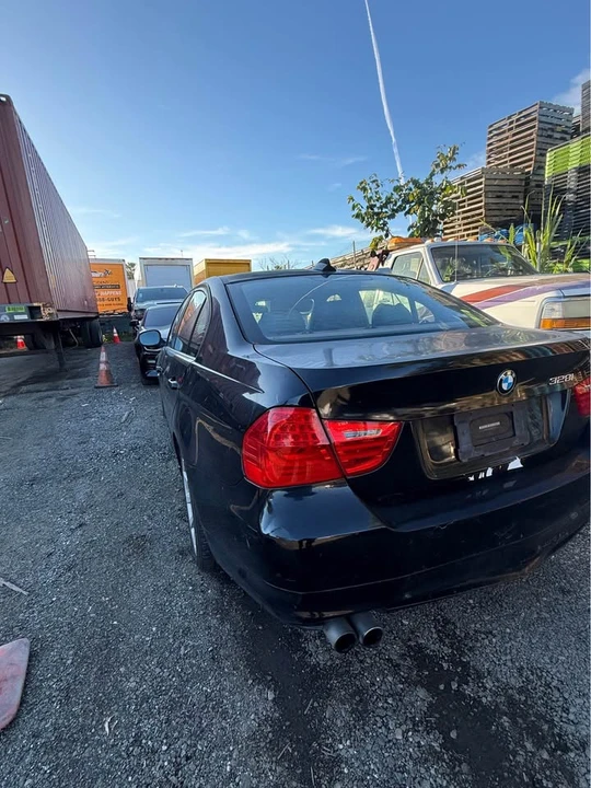 2011 BMW E90 3 Series Sedan - Image 2 of 18