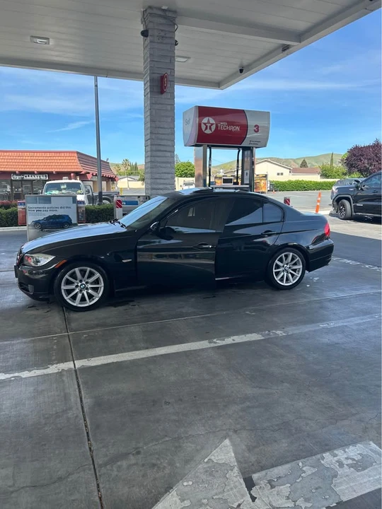 2011 BMW E90 3 Series Sedan - Image 11 of 11