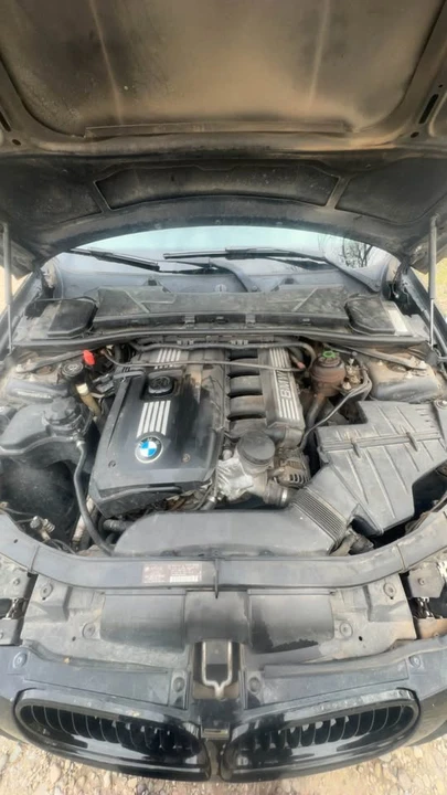 2011 BMW E90 3 Series Sedan - Image 9 of 10