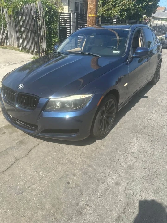 2011 BMW E90 3 Series Sedan - Image 3 of 17