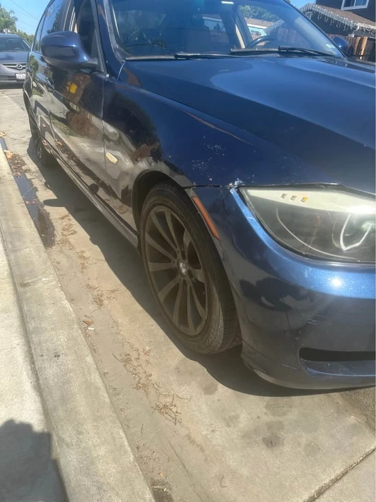 2011 BMW E90 3 Series Sedan - Image 9 of 17