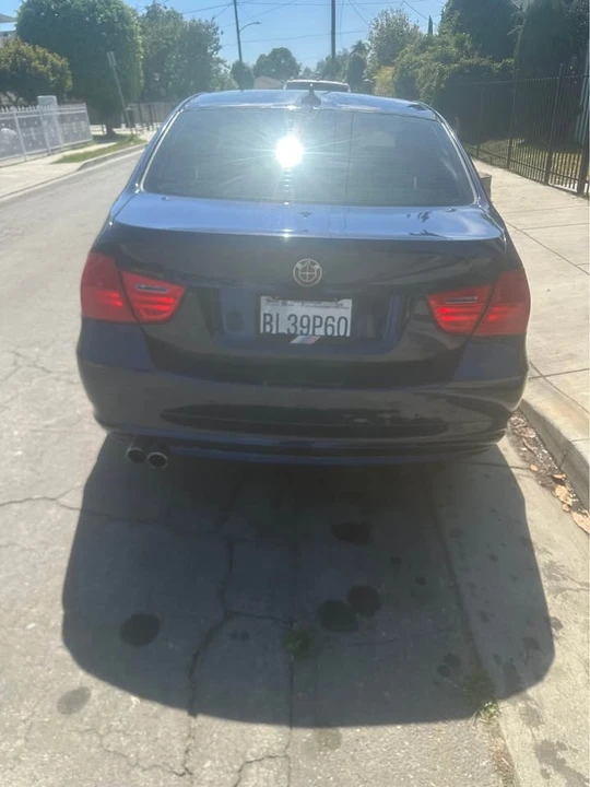 2011 BMW E90 3 Series Sedan - Image 7 of 17