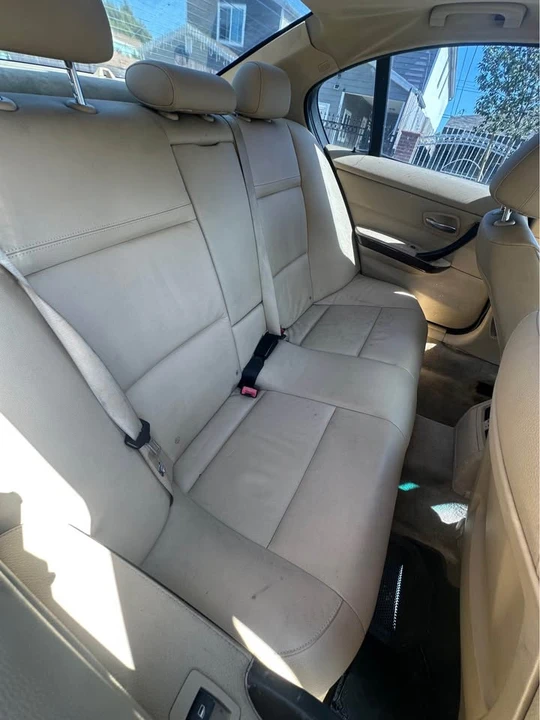 2011 BMW E90 3 Series Sedan - Image 14 of 17