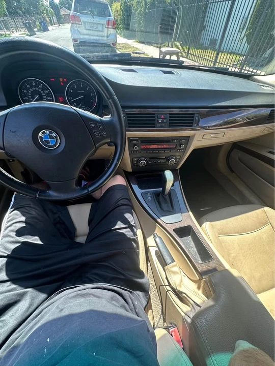 2011 BMW E90 3 Series Sedan - Image 17 of 17