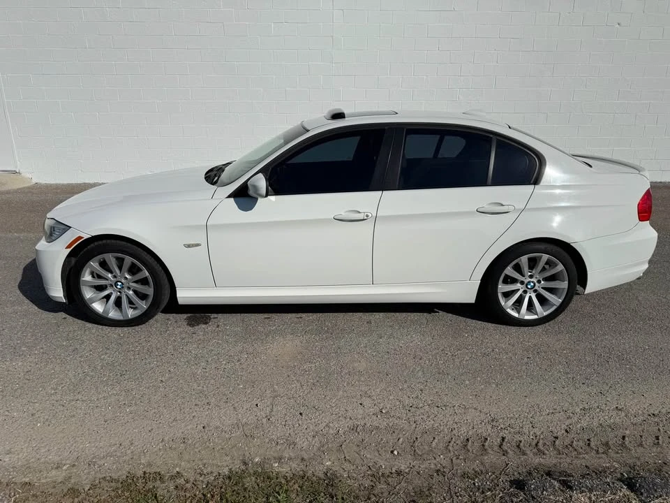 2011 BMW E90 3 Series Sedan - Image 2 of 20