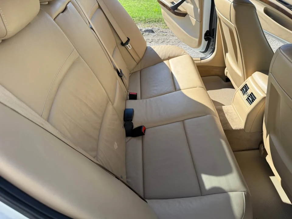 2011 BMW E90 3 Series Sedan - Image 14 of 20