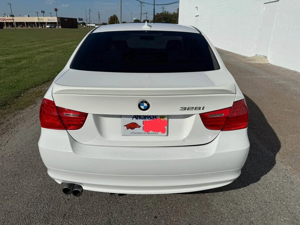 2011 BMW E90 3 Series Sedan - Image 6 of 20