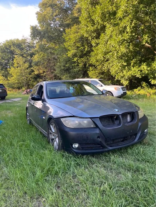 2011 BMW E90 3 Series Sedan - Image 9 of 18