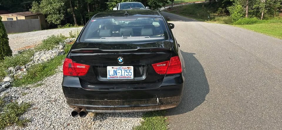 2011 BMW E90 3 Series Sedan - Image 5 of 5