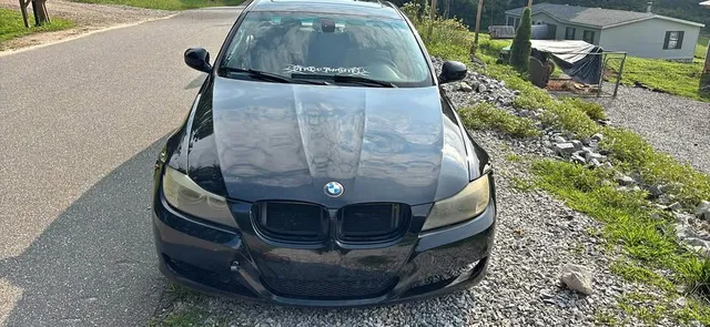 2011 BMW 3 Series 328i Sedan 4D