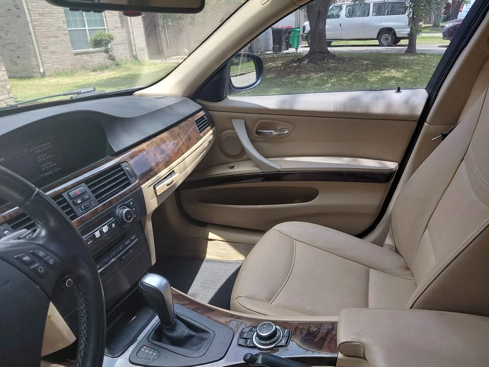 2011 BMW E90 3 Series Sedan - Image 6 of 20