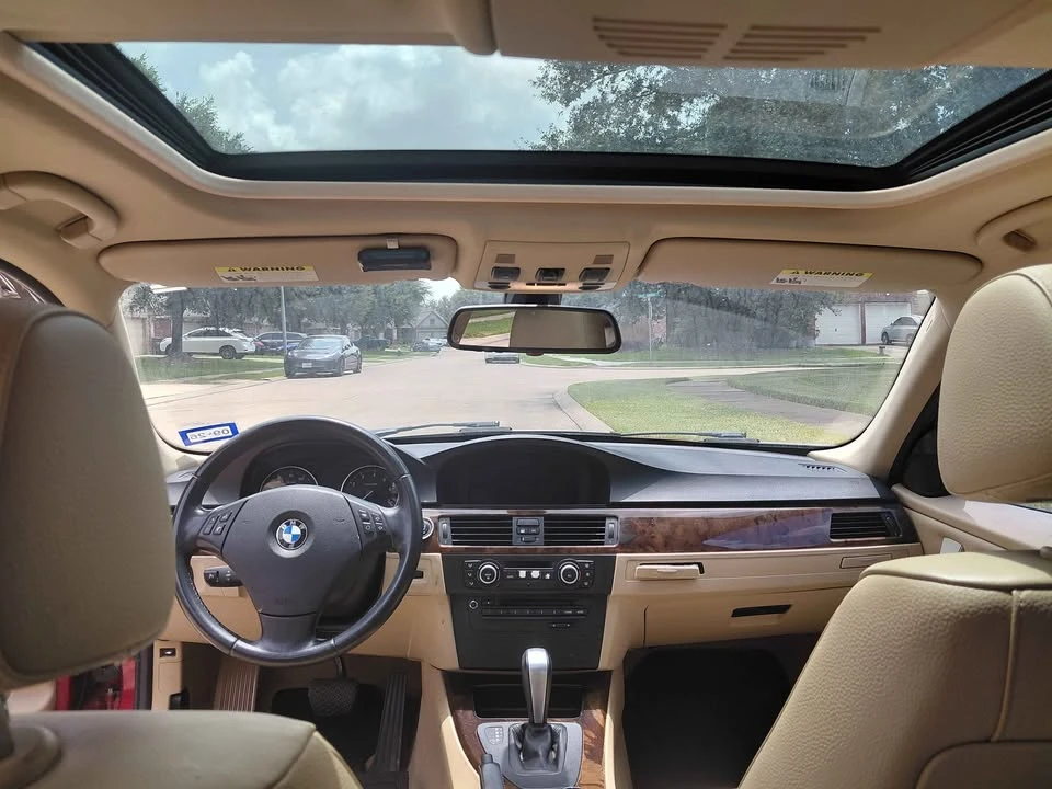 2011 BMW E90 3 Series Sedan - Image 15 of 20