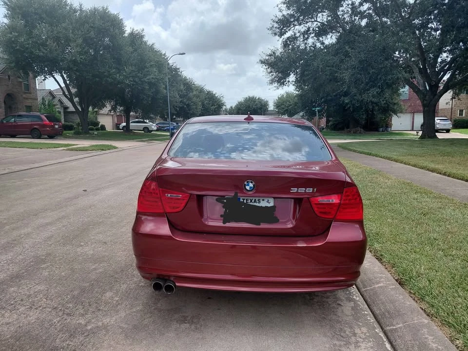 2011 BMW E90 3 Series Sedan - Image 19 of 20