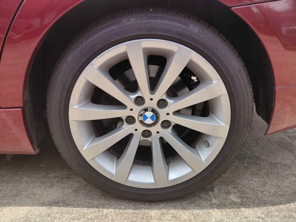 2011 BMW E90 3 Series Sedan - Image 18 of 20
