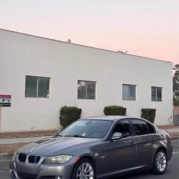 2011 BMW 3 Series 328i Sedan 4D