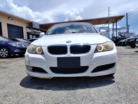 2011 BMW 3 Series 328i Sedan 4D