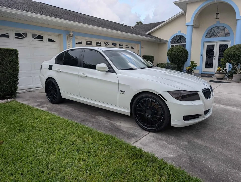 2011 BMW E90 3 Series Sedan - Image 2 of 14