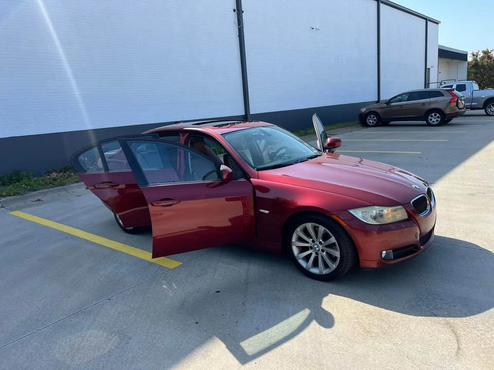 2011 BMW E90 3 Series Sedan - Image 13 of 13