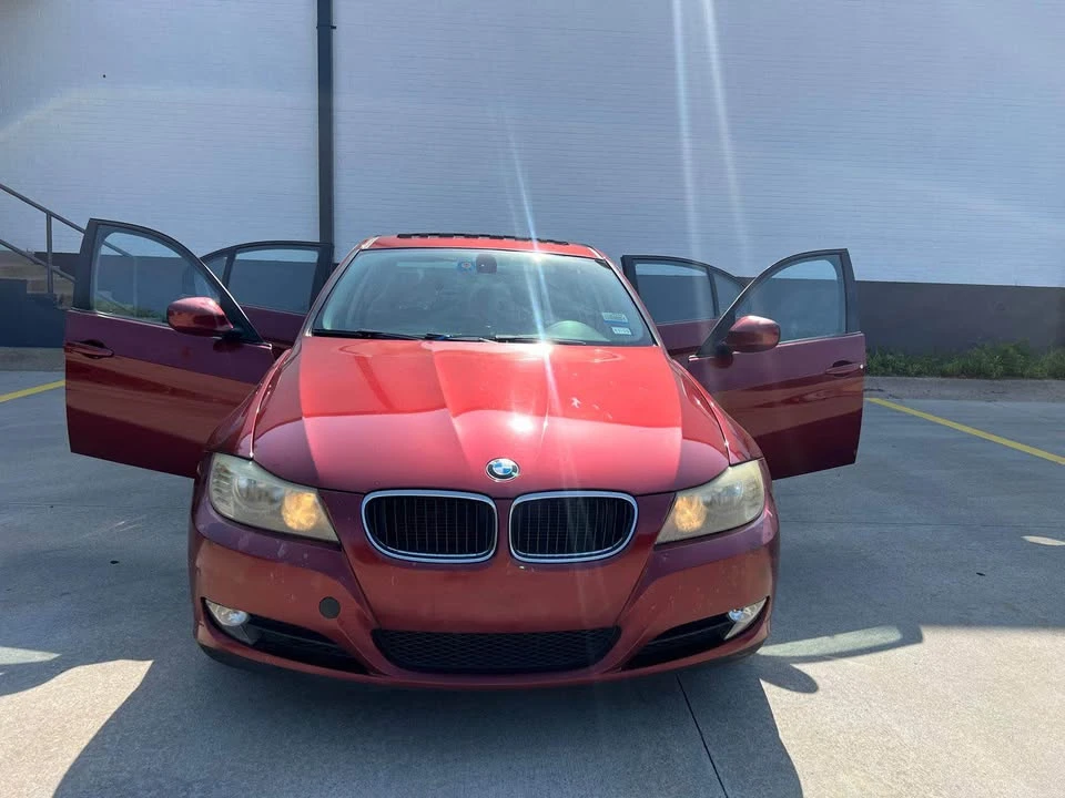 2011 BMW E90 3 Series Sedan - Image 12 of 13