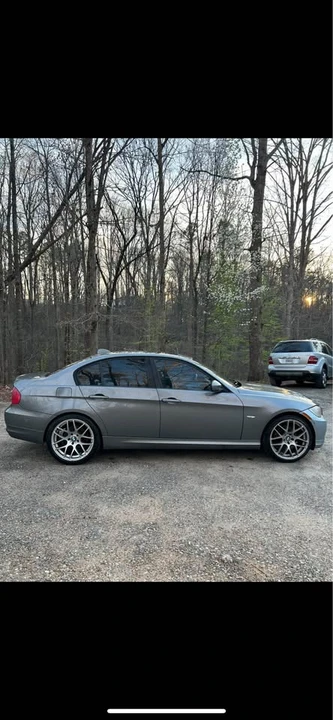 2011 BMW E90 3 Series Sedan - Image 3 of 9