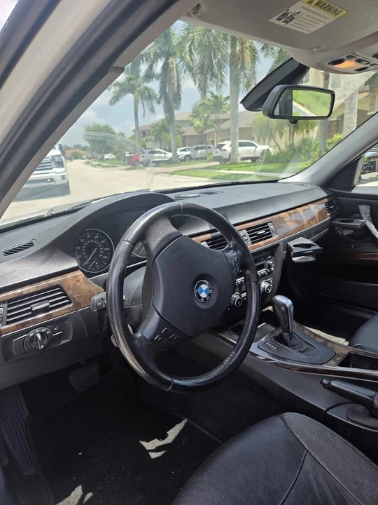 2011 BMW E90 3 Series Sedan - Image 8 of 8