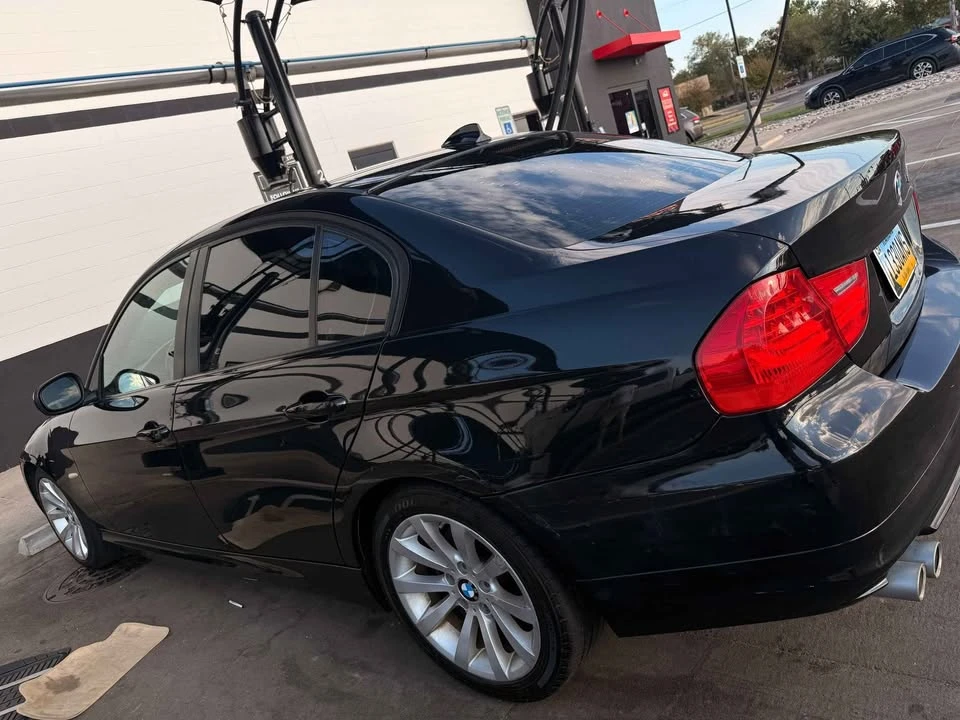 2011 BMW E90 3 Series Sedan - Image 3 of 7