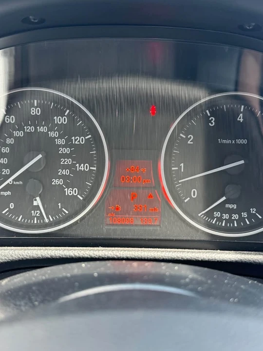 2011 BMW E90 3 Series Sedan - Image 8 of 10