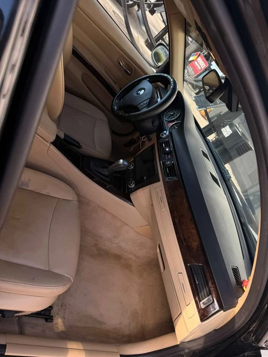 2011 BMW E90 3 Series Sedan - Image 5 of 7