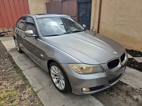 2011 BMW 3 Series 328i Sedan 4D