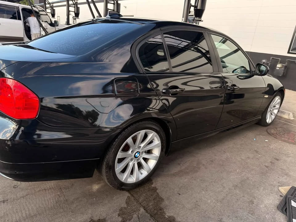 2011 BMW E90 3 Series Sedan - Image 2 of 7
