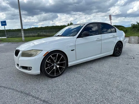 2011 BMW 3 Series 328i Sedan 4D