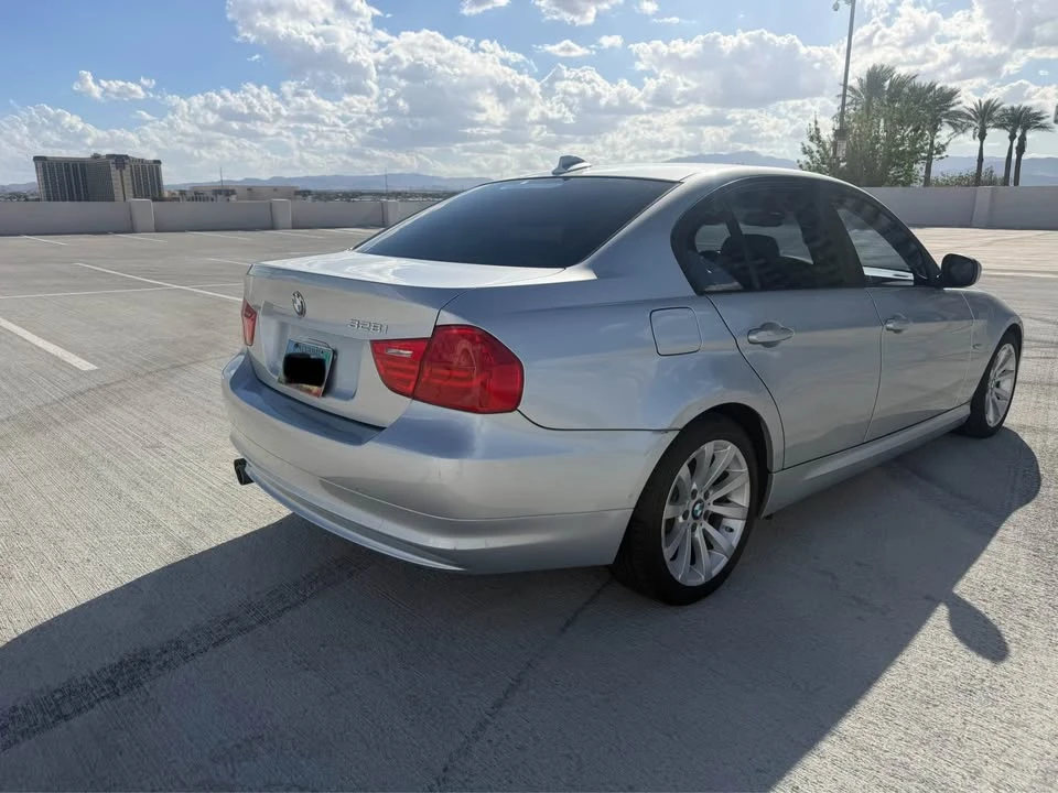 2011 BMW E90 3 Series Sedan - Image 8 of 14