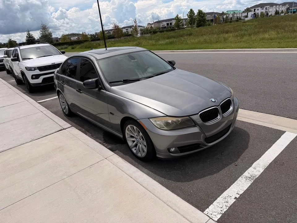 2011 BMW E90 3 Series Sedan - Image 3 of 12