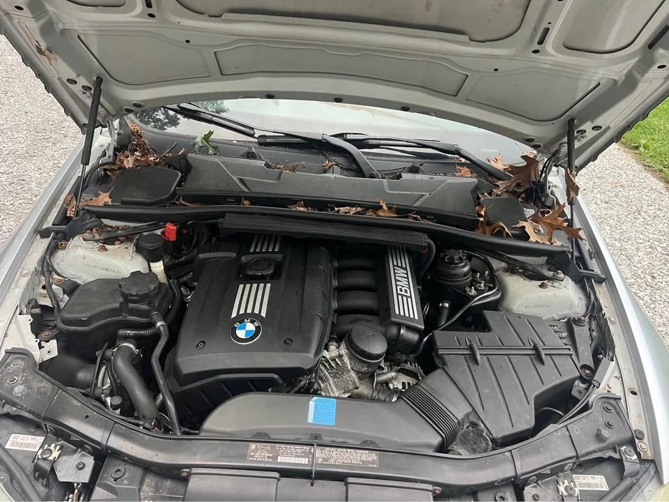 2011 BMW E90 3 Series Sedan - Image 12 of 14