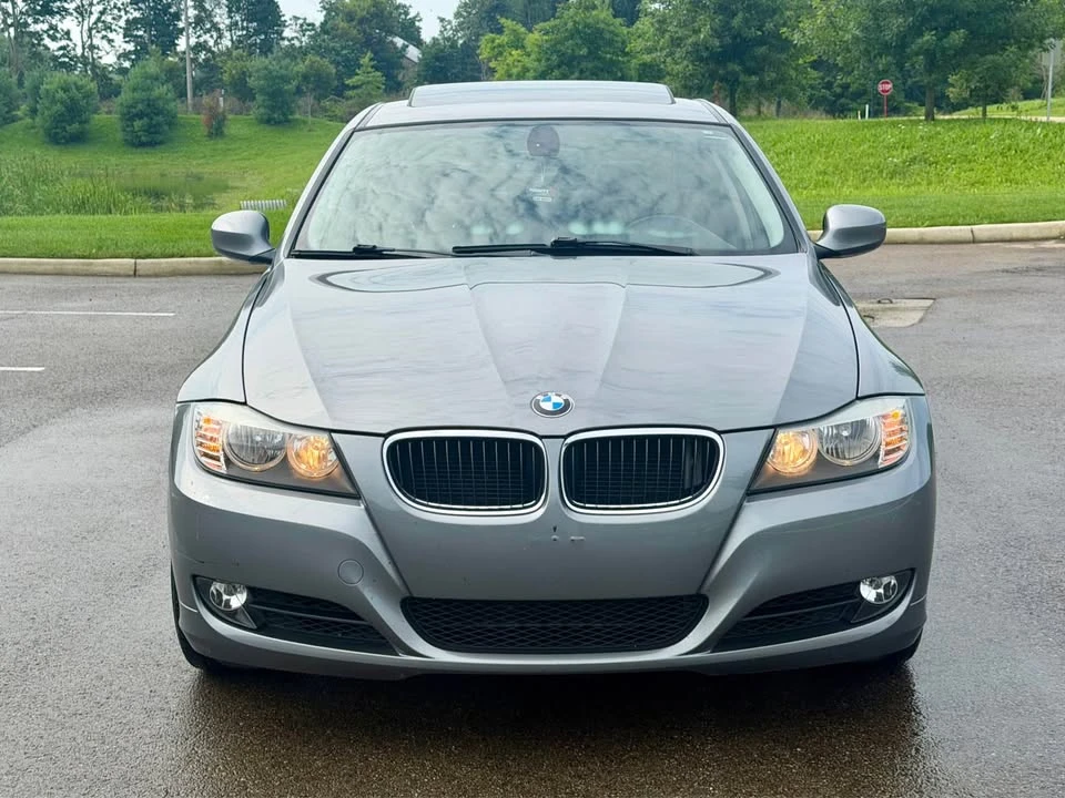 2011 BMW E90 3 Series Sedan - Image 2 of 19