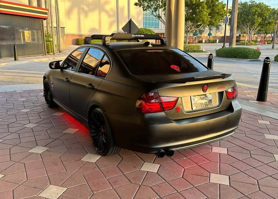 2011 BMW E90 3 Series Sedan - Image 2 of 6