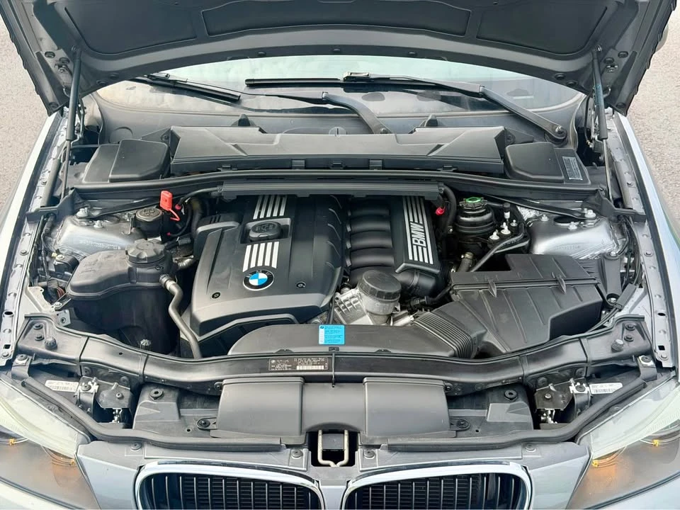 2011 BMW E90 3 Series Sedan - Image 19 of 19