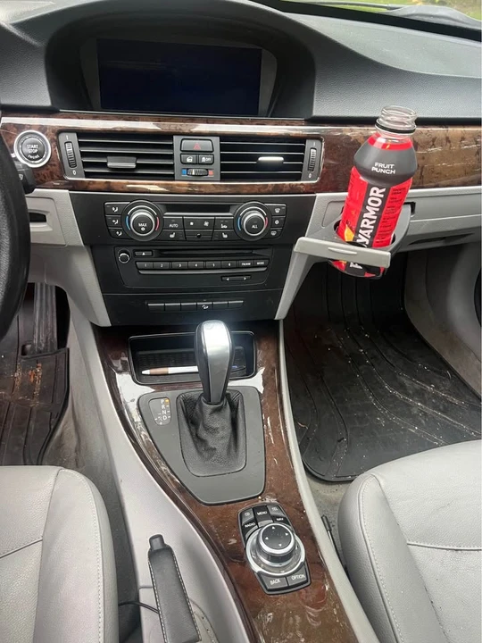 2011 BMW E90 3 Series Sedan - Image 10 of 14