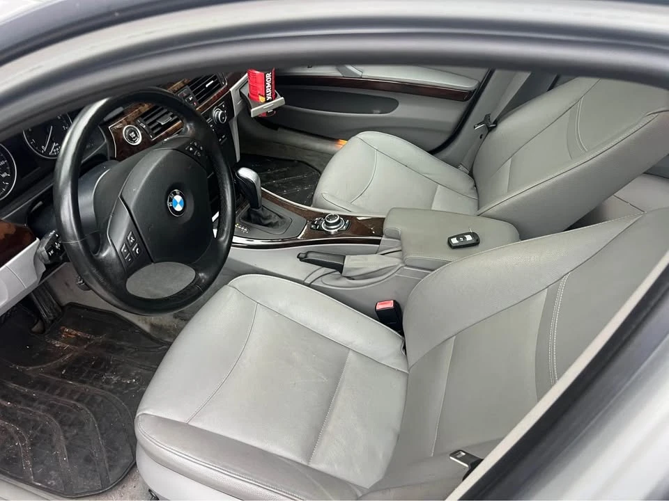 2011 BMW E90 3 Series Sedan - Image 7 of 14