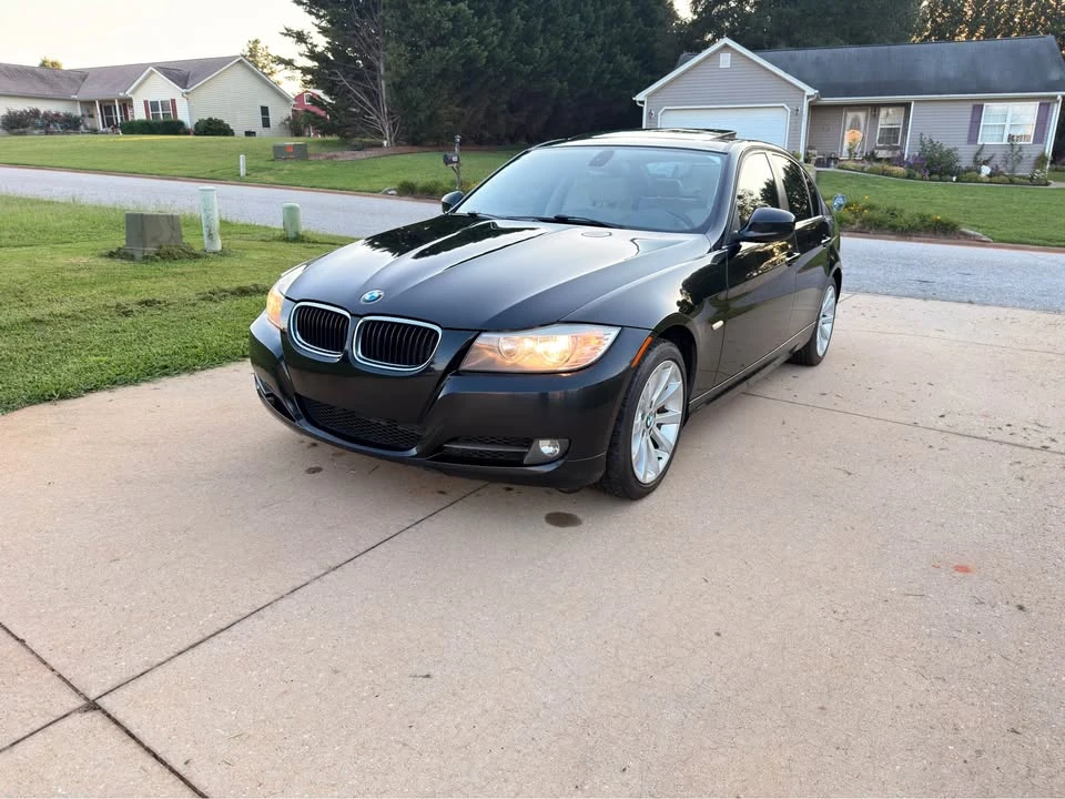 2011 BMW E90 3 Series Sedan - Image 6 of 14