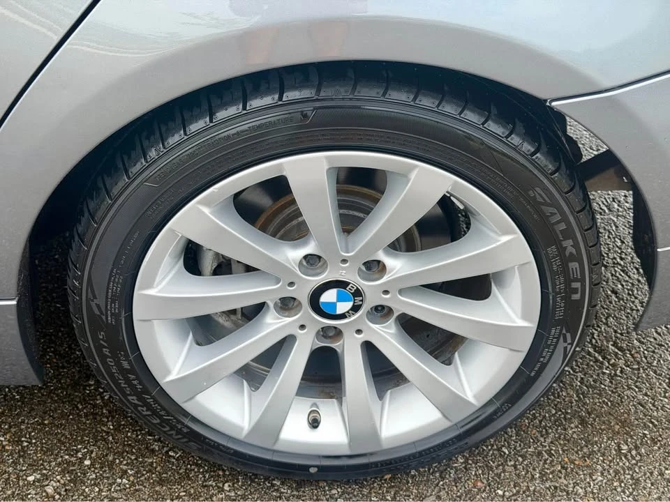 2011 BMW E90 3 Series Sedan - Image 11 of 19