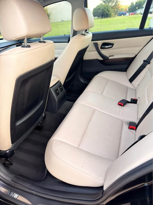 2011 BMW E90 3 Series Sedan - Image 11 of 14